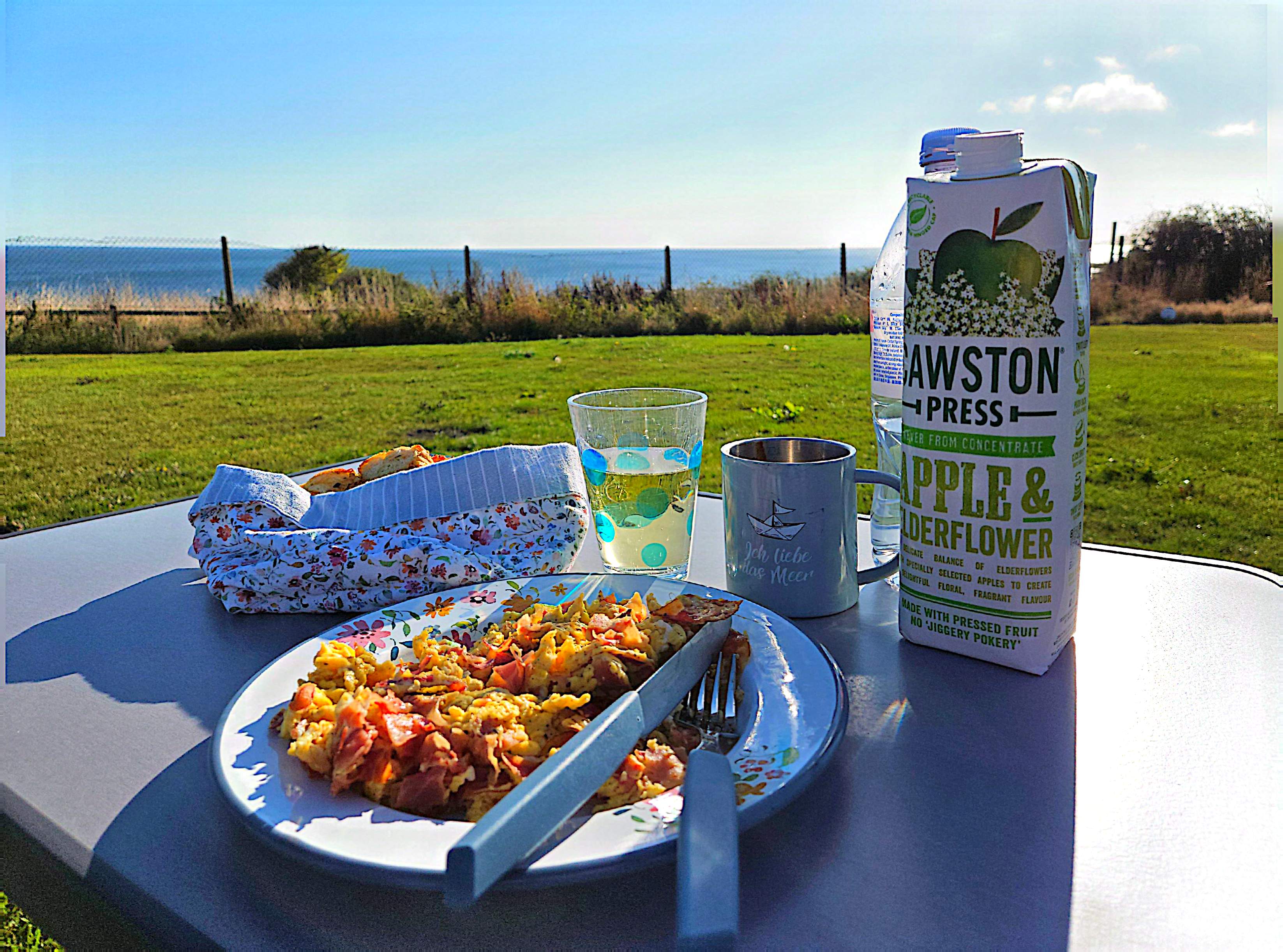 2026_Christine_Article_Outdoor_Dining